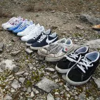 trivial sneakers